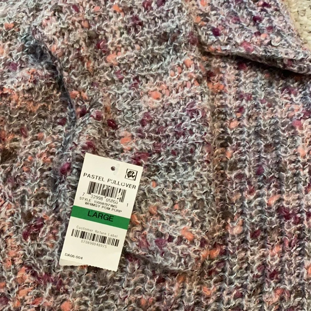 NWT soft sweater - Picture 3 of 4